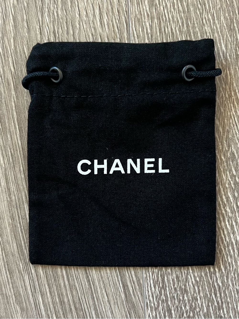 Chanel dust bag (C651)